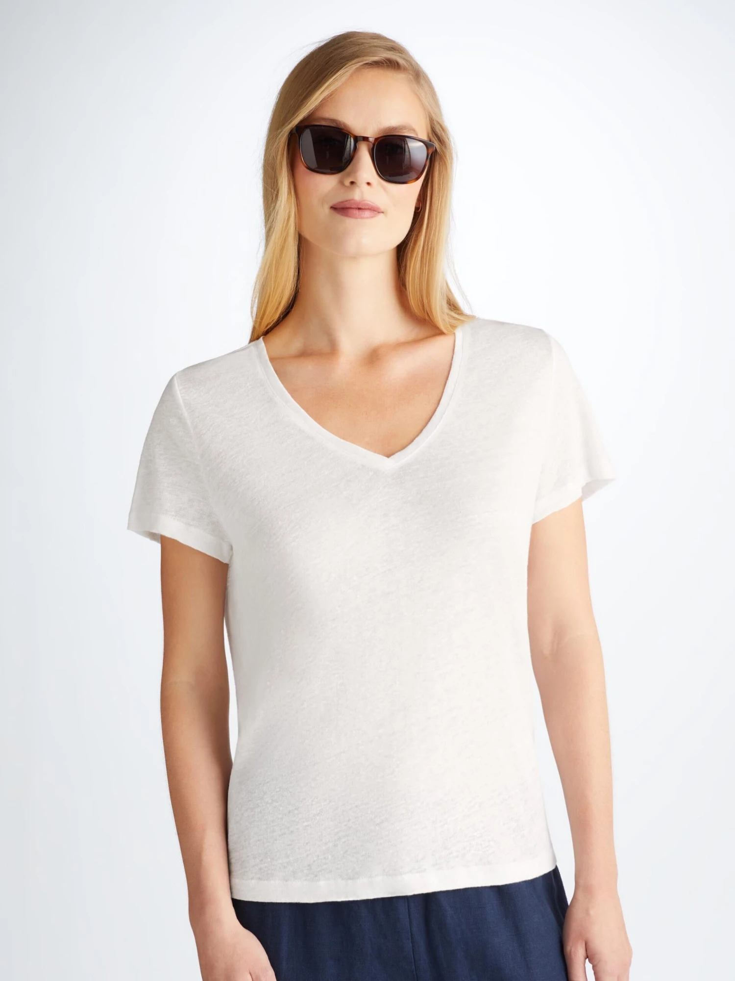 Women's V-Neck T-Shirt Jordan Linen White 7 Women's V-Neck T-Shirt Jordan Linen White - Image 5