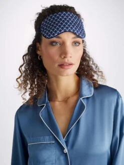 Eye Mask Brindisi 94 Silk Satin Navy -Derek Rose Shop eye mask brindisi silk satin navy close