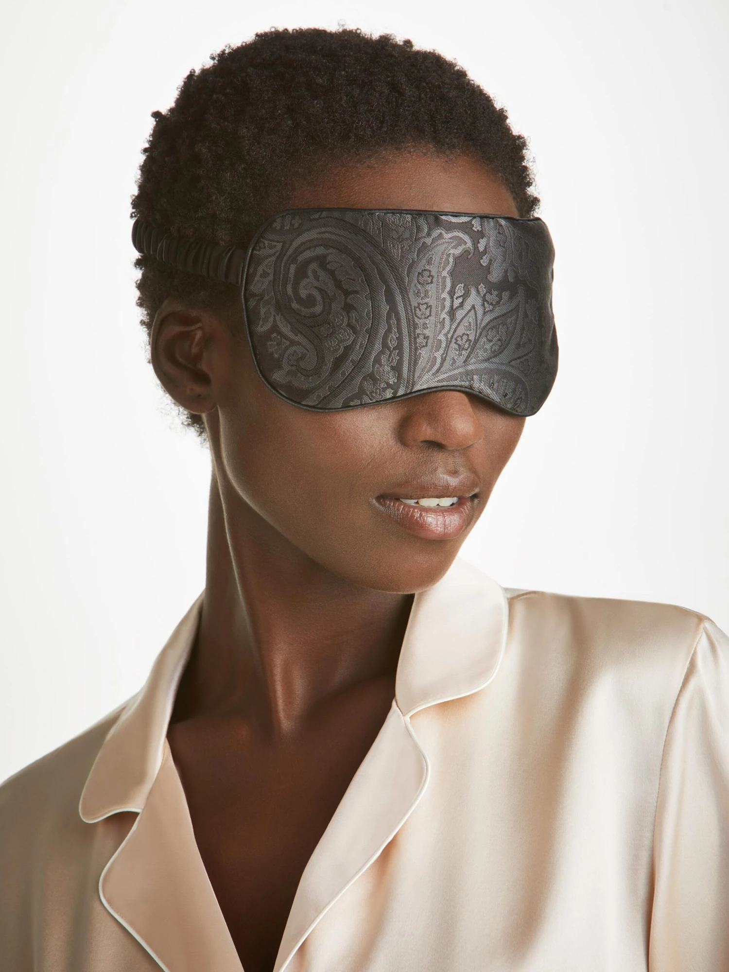 Eye Mask Verona 67 Silk Satin Black 10 Eye Mask Verona 67 Silk Satin Black - Image 8