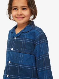 Kids' Pyjamas Kelburn 27 Brushed Cotton Navy -Derek Rose Shop kids pyjamas kelburn 27 brushed cotton navy girl front close up