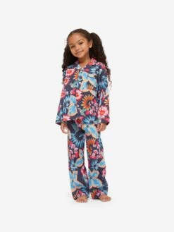 Kids' Pyjamas Ledbury 60 Cotton Batiste Navy -Derek Rose Shop kids pyjamas ledbury 60 cotton batiste navy girl front