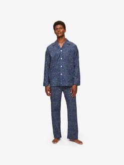 Men's Classic Fit Pyjamas Ledbury 58 Cotton Batiste Multi 12 Men's Classic Fit Pyjamas Ledbury 58 Cotton Batiste Multi -Derek Rose Shop mens classic fit pyjamas ledbury 58 cotton multi front