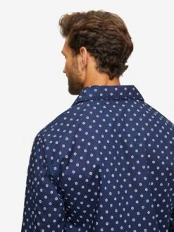 Men's Classic Fit Pyjamas Nelson 93 Cotton Batiste Navy -Derek Rose Shop mens classic fit pyjamas nelson 93 cotton batiste navy back collar