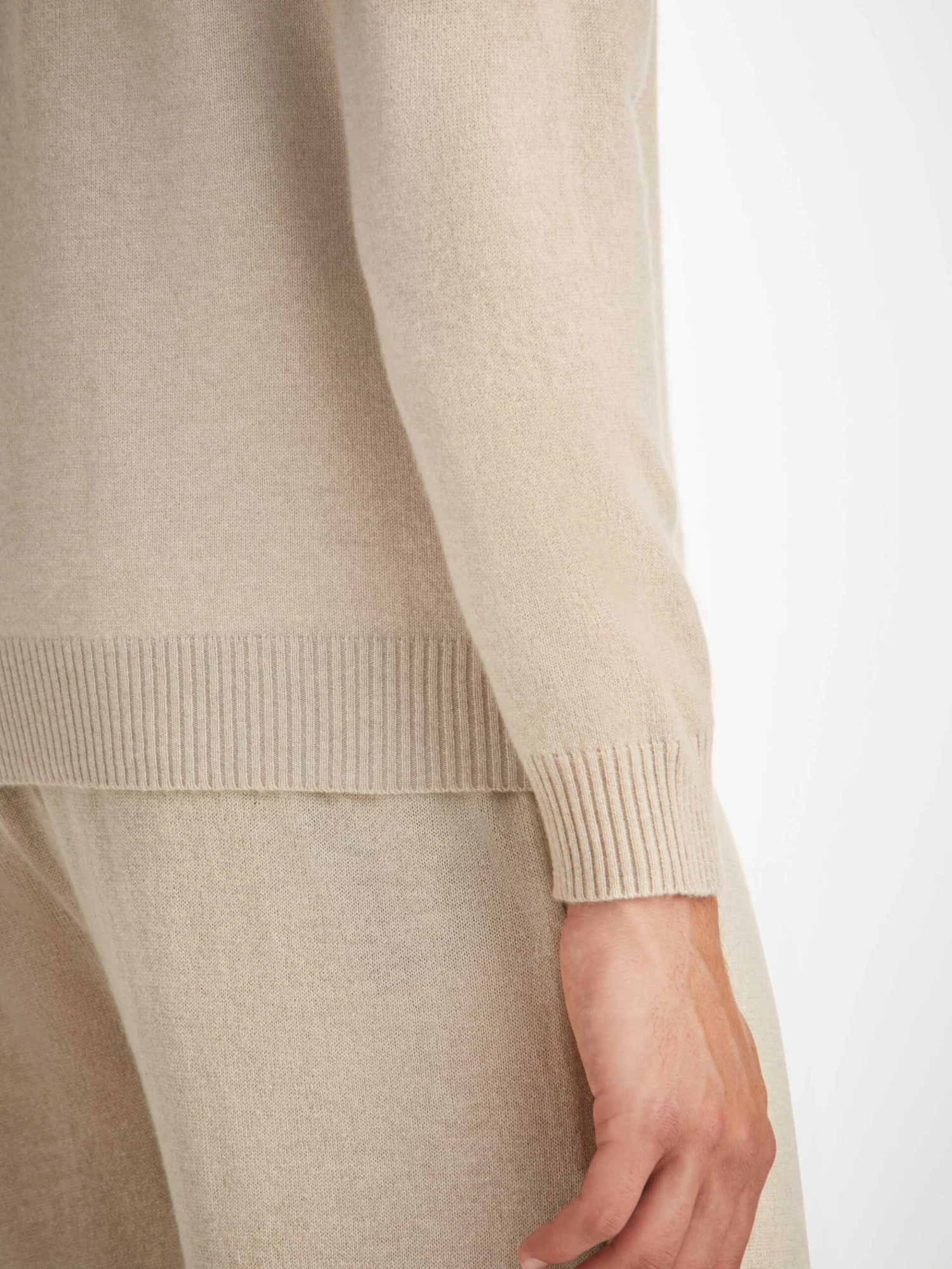 Men's Half-Zip Sweater Finley Cashmere Oat 8 Men's Half-Zip Sweater Finley Cashmere Oat - Image 6