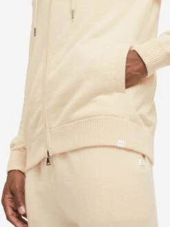 Men's Hoodie Finley Cashmere Cream 15 Men's Hoodie Finley Cashmere Cream -Derek Rose Shop mens hoodie finley 10 cashmere cream pocket close up