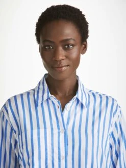 Women's Nightshirt Capri 23 Cotton Batiste Blue 11 Women's Nightshirt Capri 23 Cotton Batiste Blue -Derek Rose Shop womens nightshirt capri 23 cotton batiste blue neckline