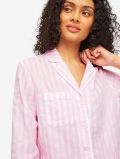 Women's Pyjamas Capri 20 Cotton Pink 14 Women's Pyjamas Capri 20 Cotton Pink -Derek Rose Shop womens pyjamas capri 20 cotton pink collar close up